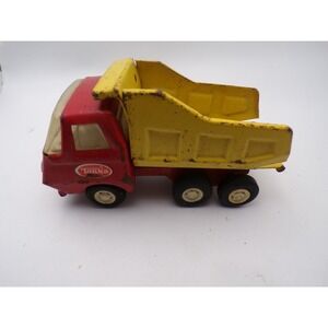 Vintage Tonka Truck Toy,‎ Metal Dump Truck, Pressed Steel Construction Toy 1:32